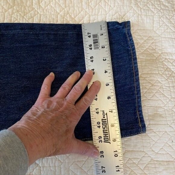 Levi's 501 Button Fly 36 X 32 Dark wash 5 pocket Straight leg Cotton Western - Picture 9 of 13